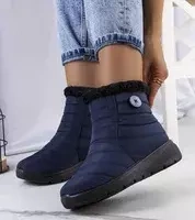 Námořnická modrá