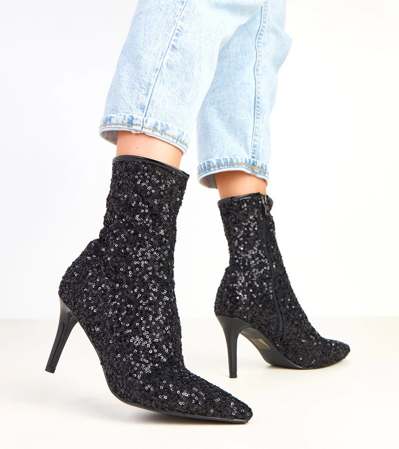 Černé kotníkové boty s flitrovým zakončením na jehlovém podpatku Venda