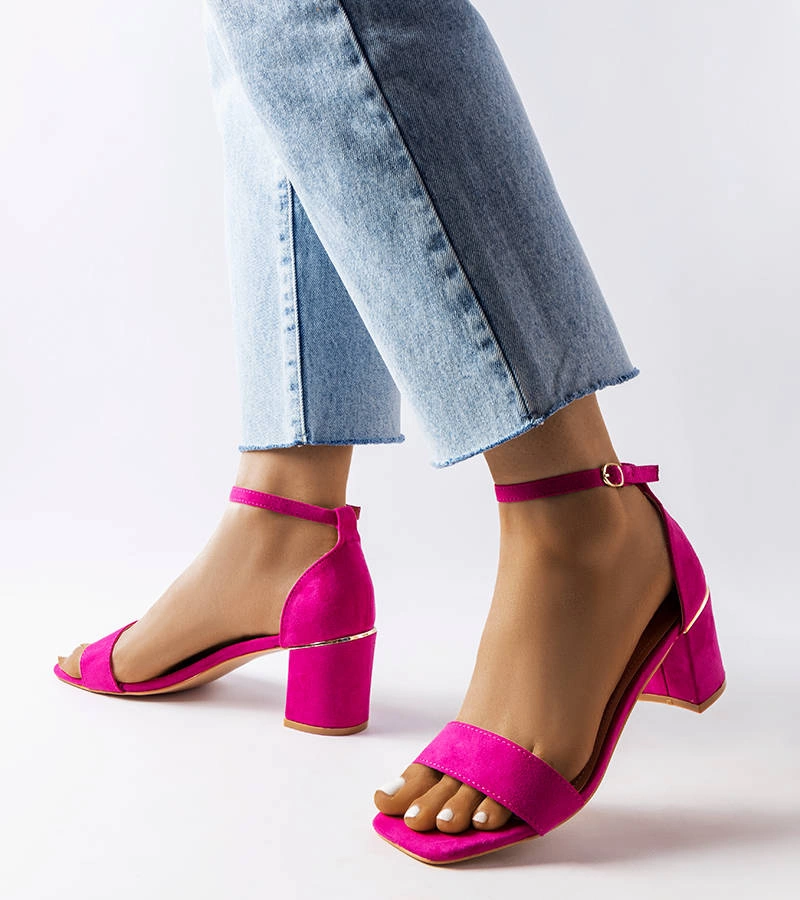 Růžové sandály Dara na nízkém podpatku