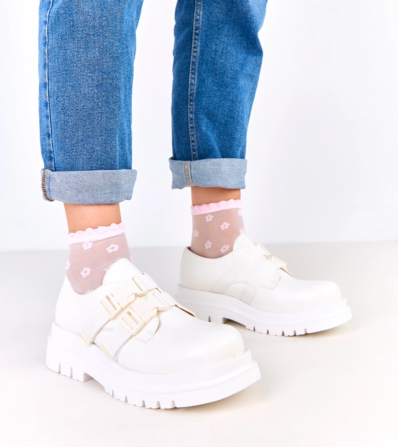 Bílé dámské polobotky na platformě Prospero