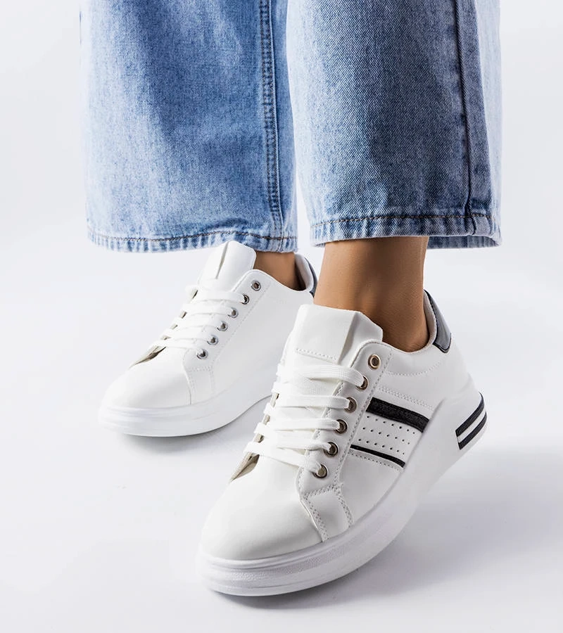 Bílé tenisky na platformě od Lanoie