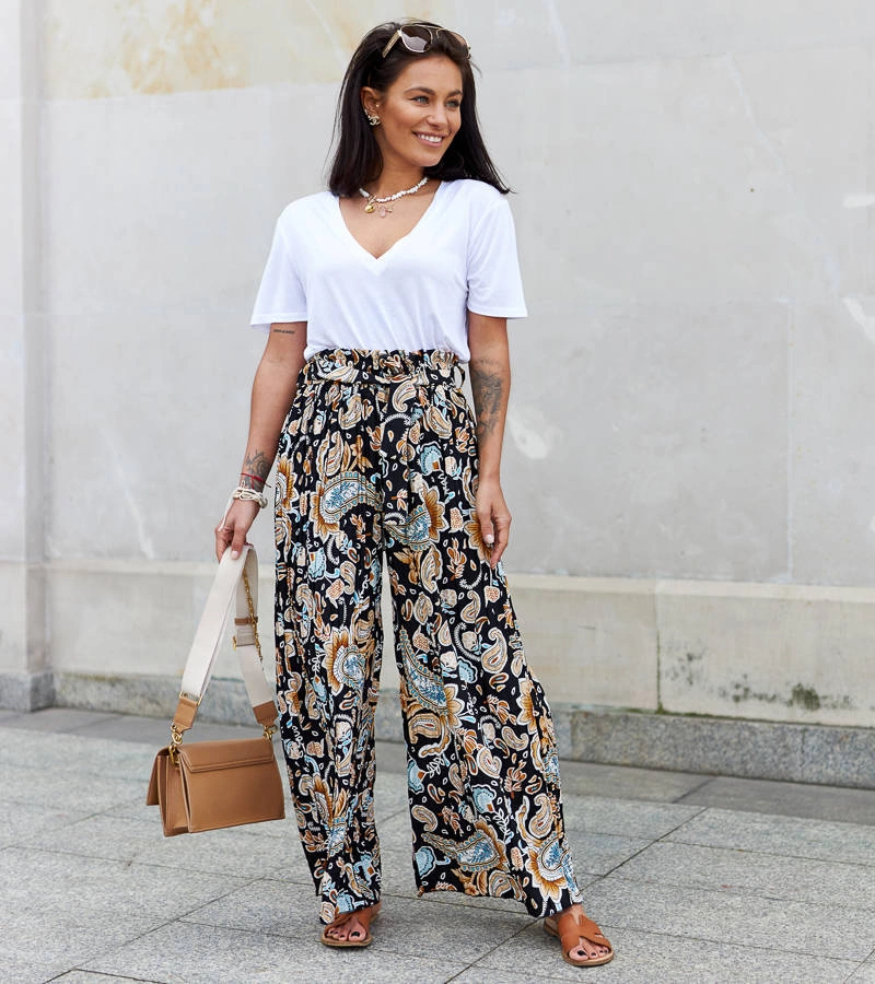 Černé dámské široké plisované kalhoty Sanaa