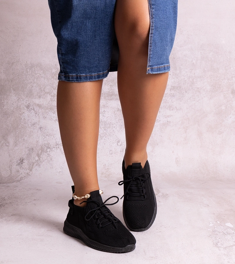 Černé sportovní tenisky Khitam