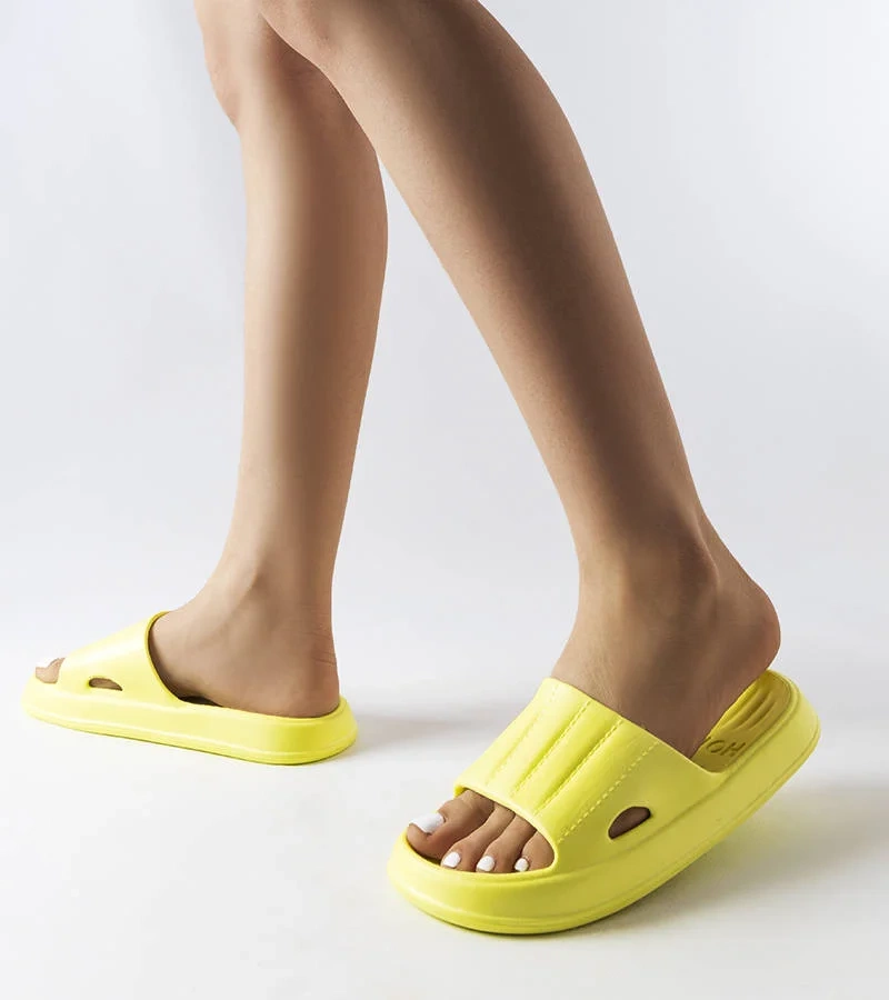 Zelené pěnové žabky Pinette