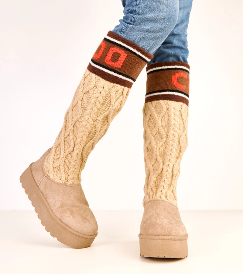 Béžové sněhule na platformě s vysokou holenní částí Coo