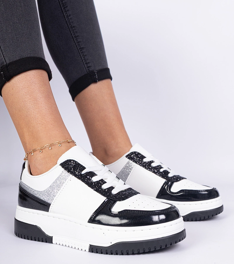 Černé dámské tenisky na silné podrážce Dolla