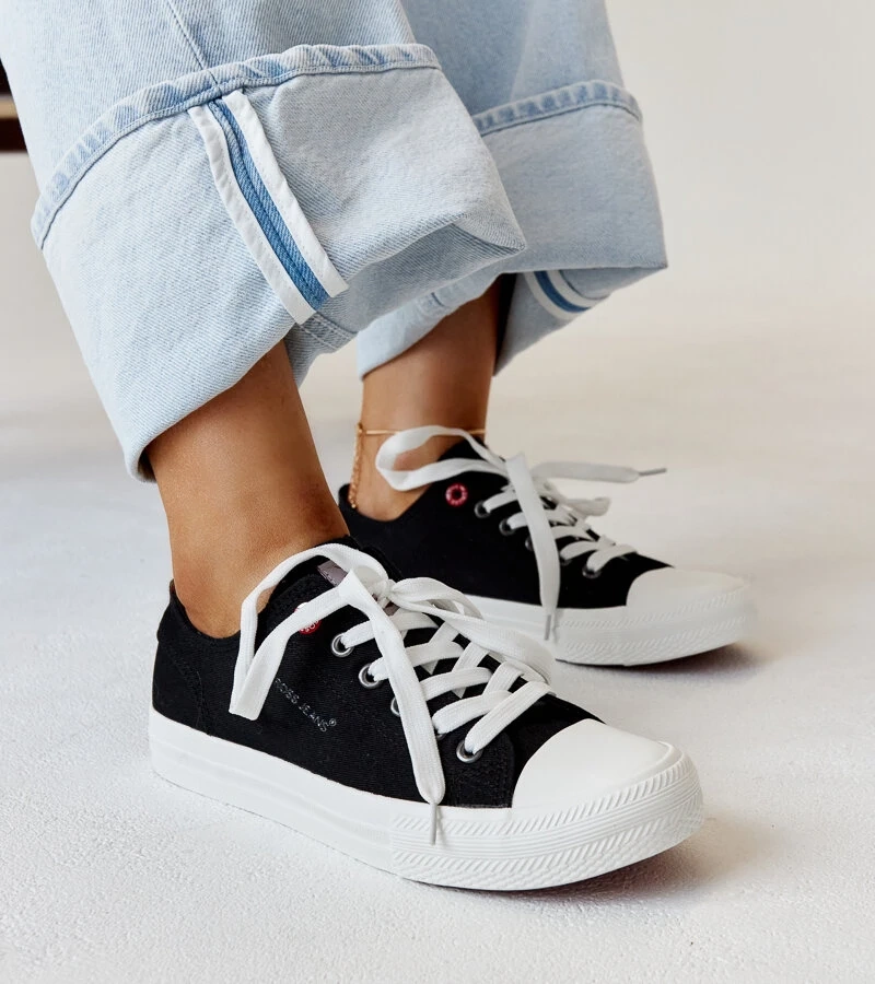 Černé textilní dámské tenisky CROSS JEANS