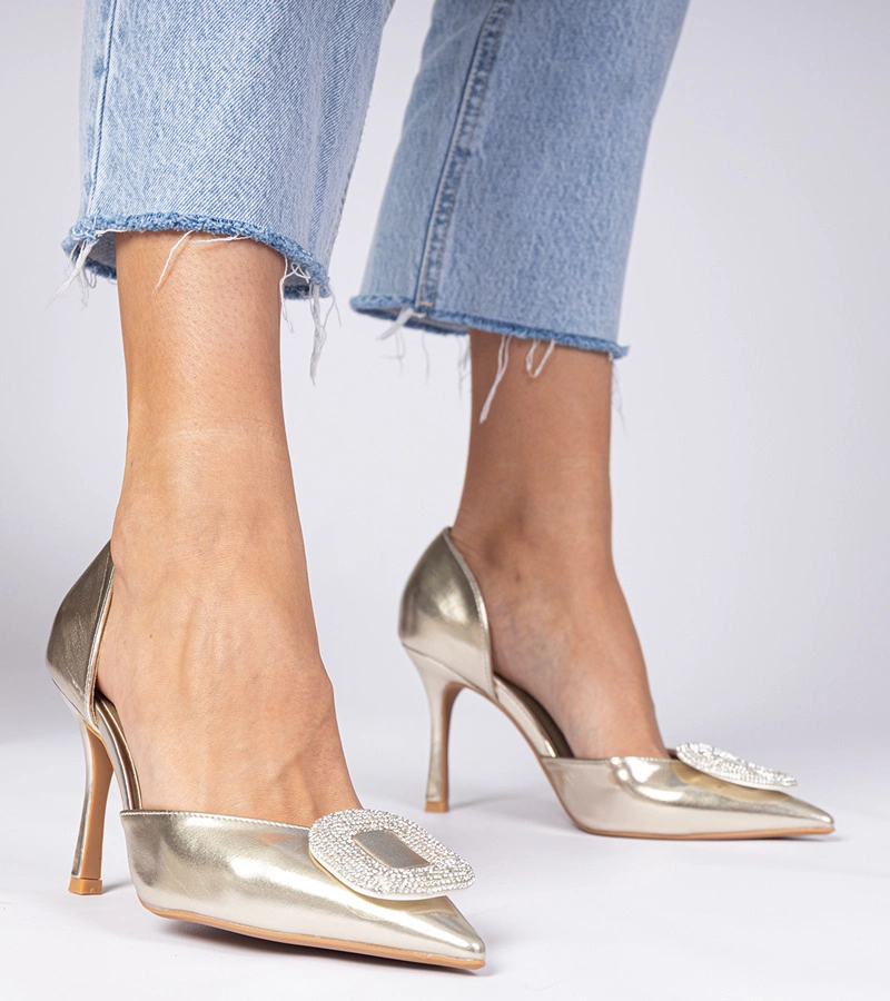 Zlaté lodičky zdobené zirkony Coluga