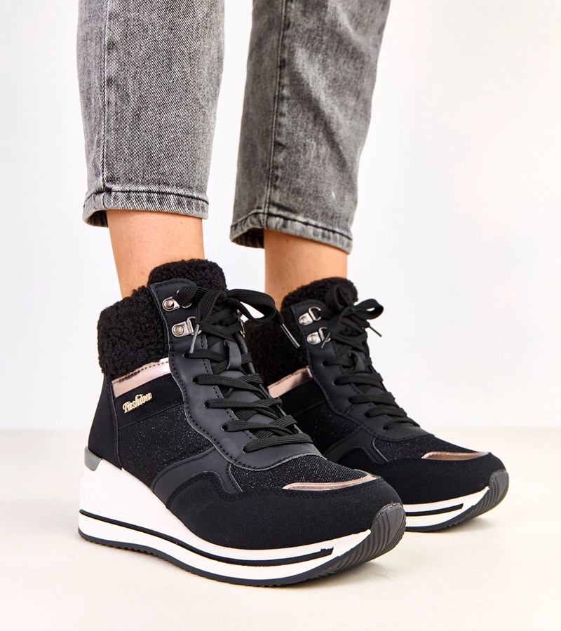 Černé dámské sněhule tenisky vysoké zateplené na klínku Rolinda