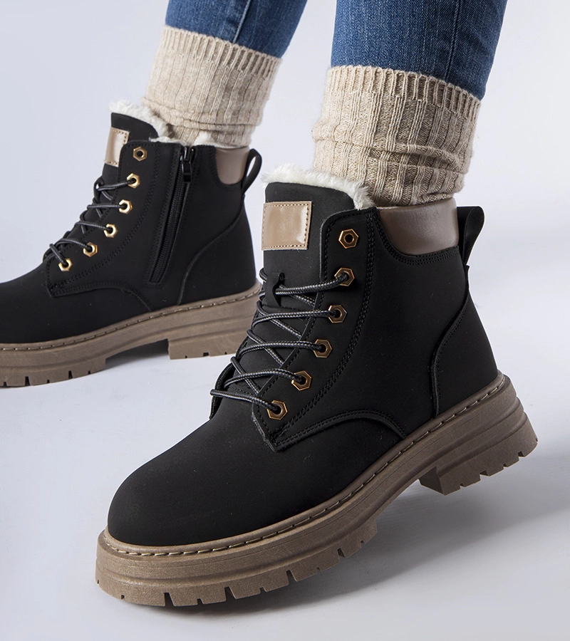 Černé zateplené trapery Mcwhorter