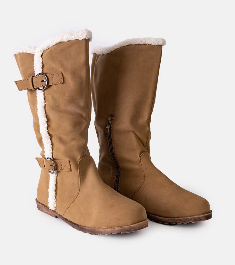 Hnědé kozačky s kožešinou Ganem