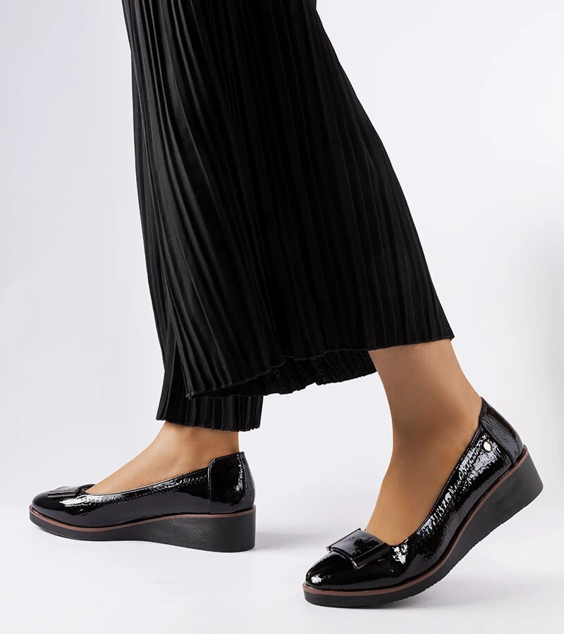 Černé baleríny s koženou stélkou Kajla