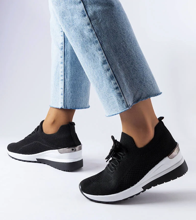 Černé tenisky Alberica na podpatcích