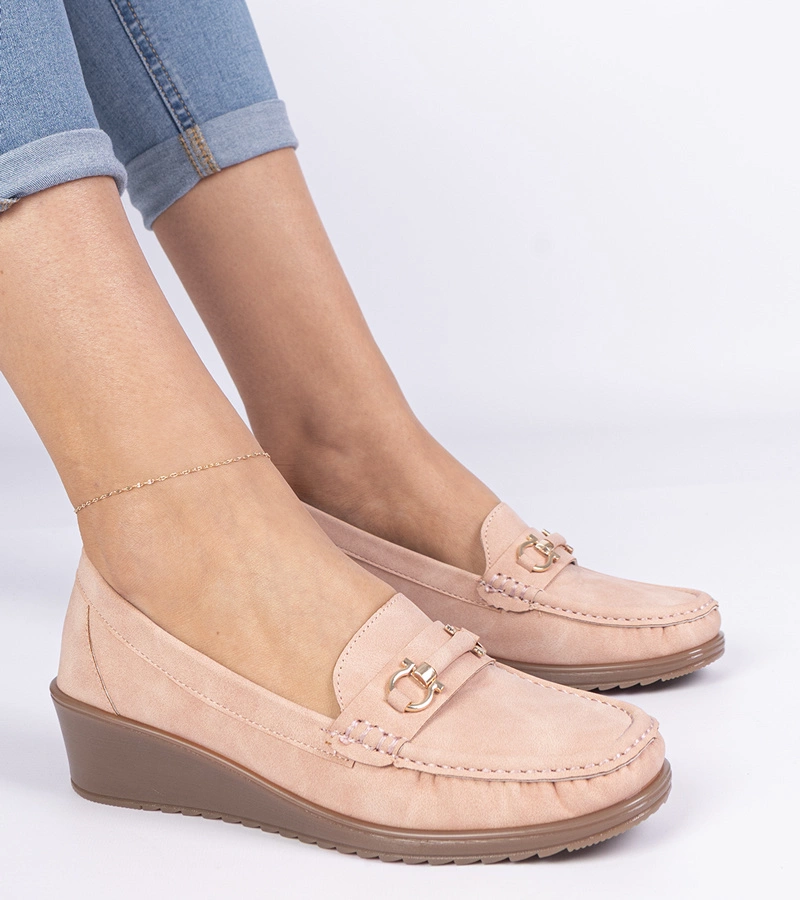 Růžové dámské mokasíny na klínku s matnou úpravou Sambada
