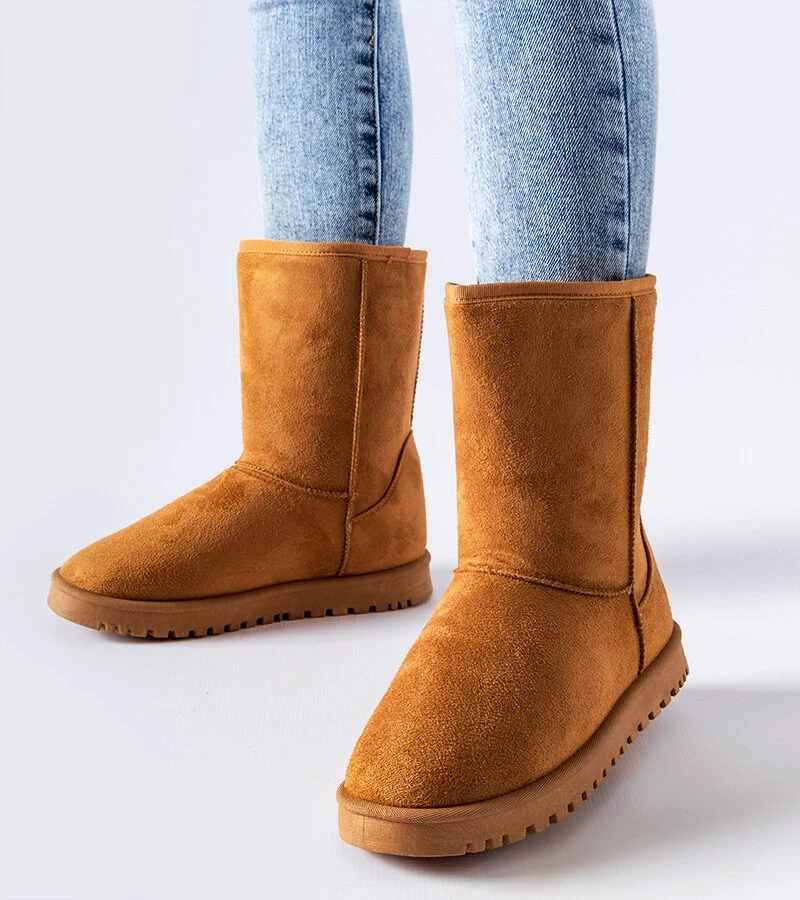 Hnědé izolované klasické sněhule Ireneo