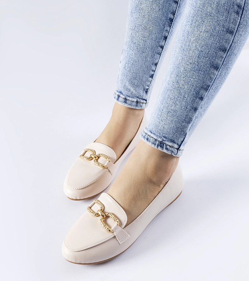 Bežové mokasíny se sponkou Sovera