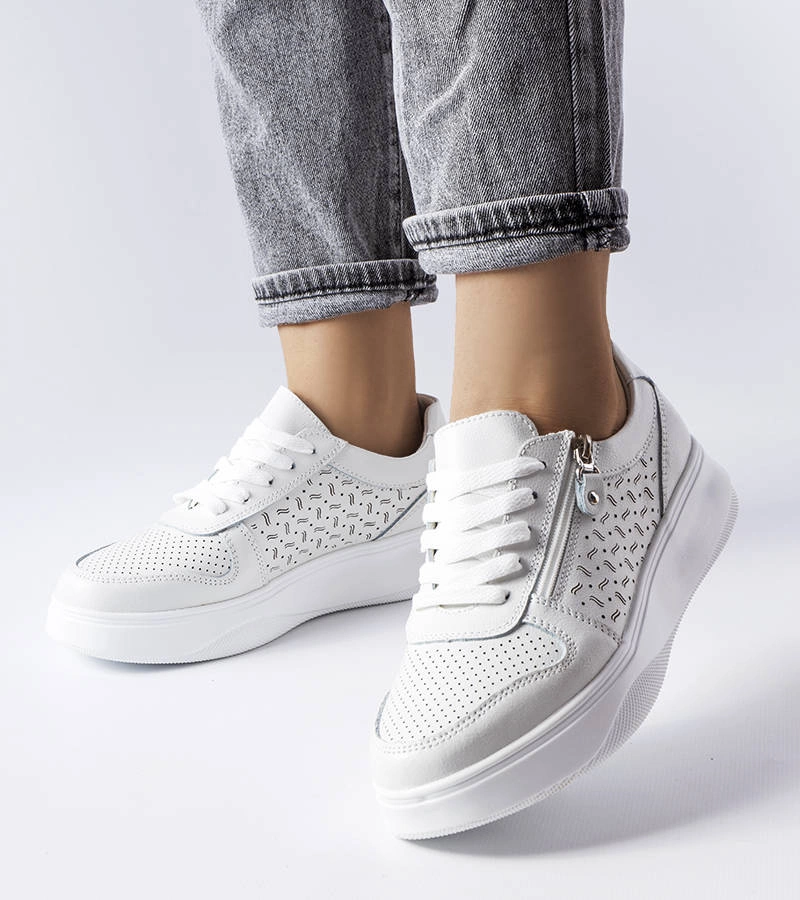 Bílé kožené polobotky zdobené zipem Jezzi