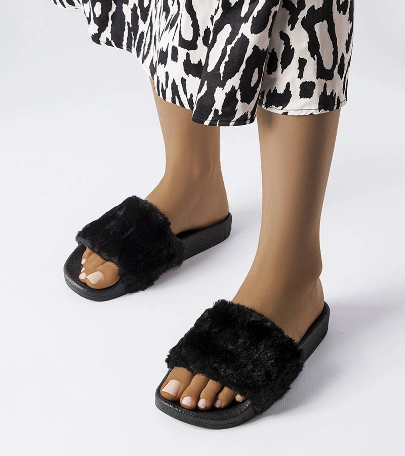 Černé žabky s kožešinou Ivory