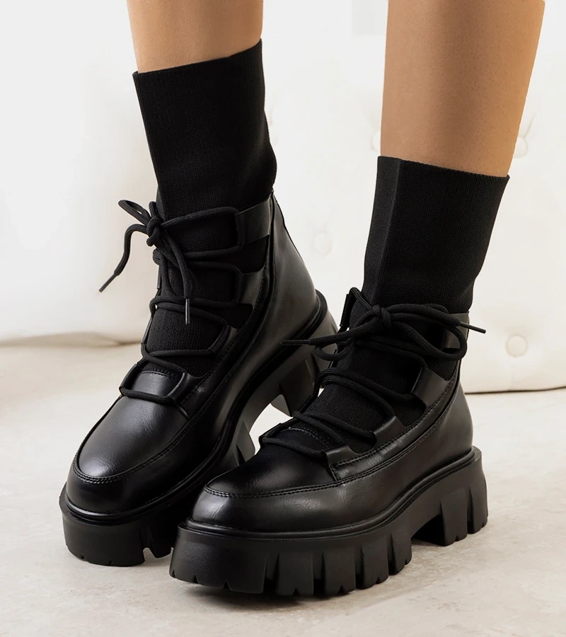 Černá boty se svrškem z látky Ligure