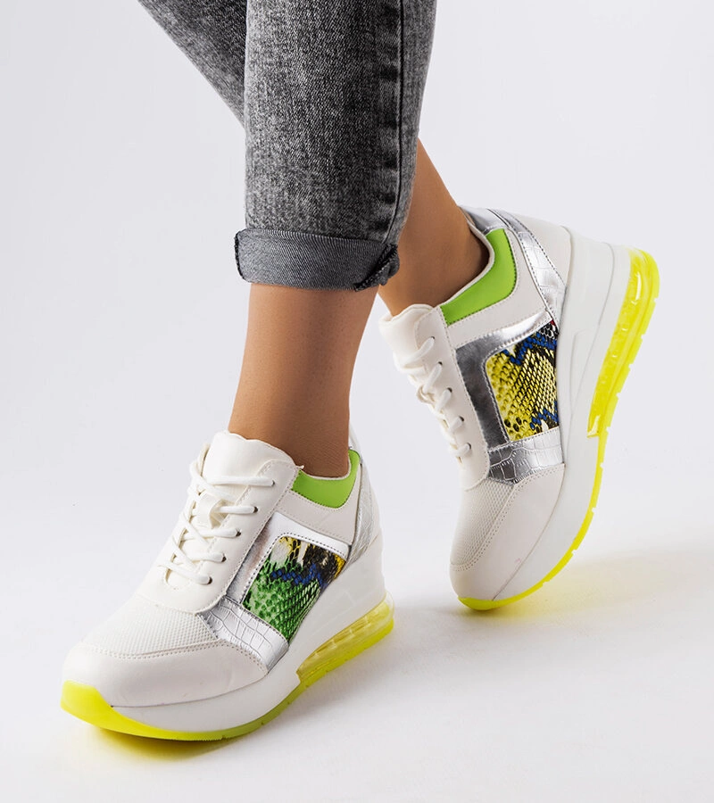 Bílé tenisky Irpina na podpatcích