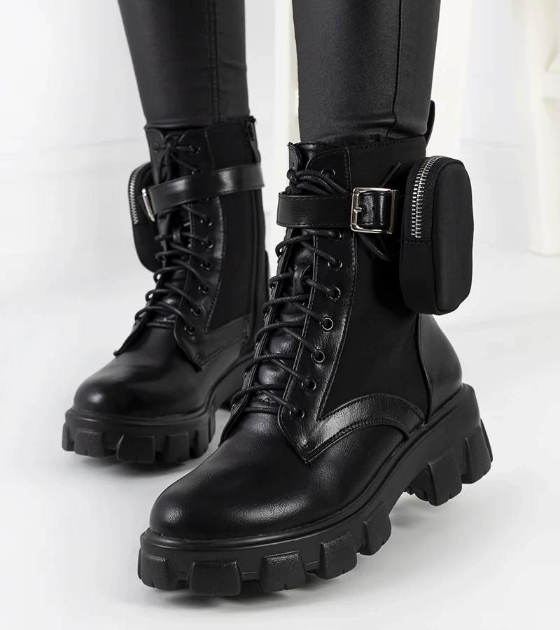 Černá boty s pytlíkem Adamson