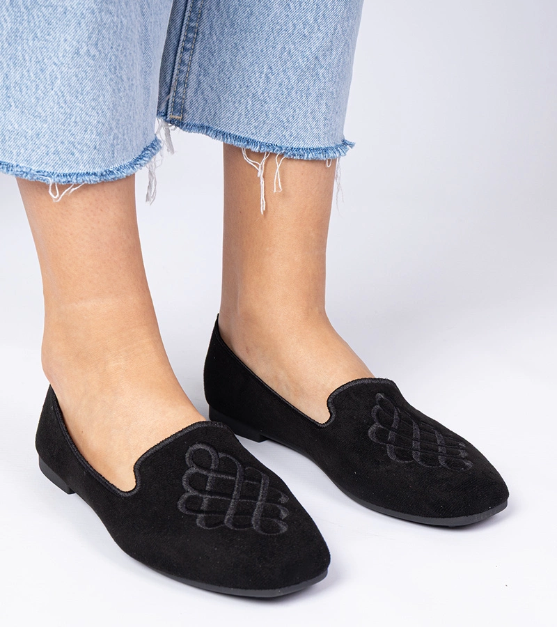Černé dámské baleríny z eko semiše s výšivkou Ronna