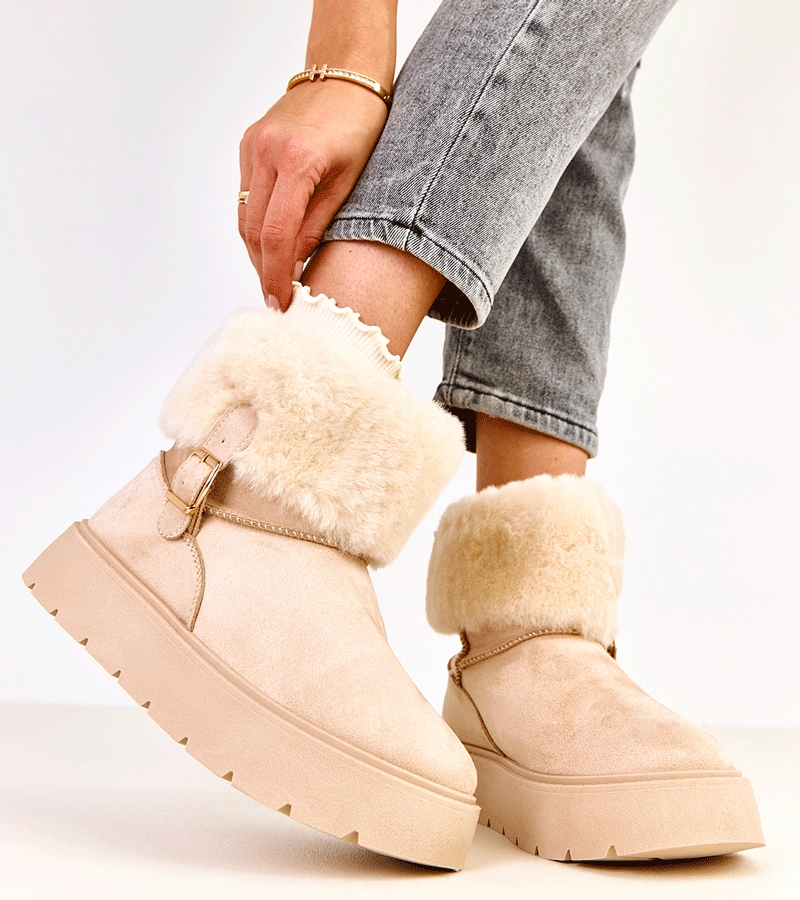 Béžové sněhule na platformě zdobené sponou Salini