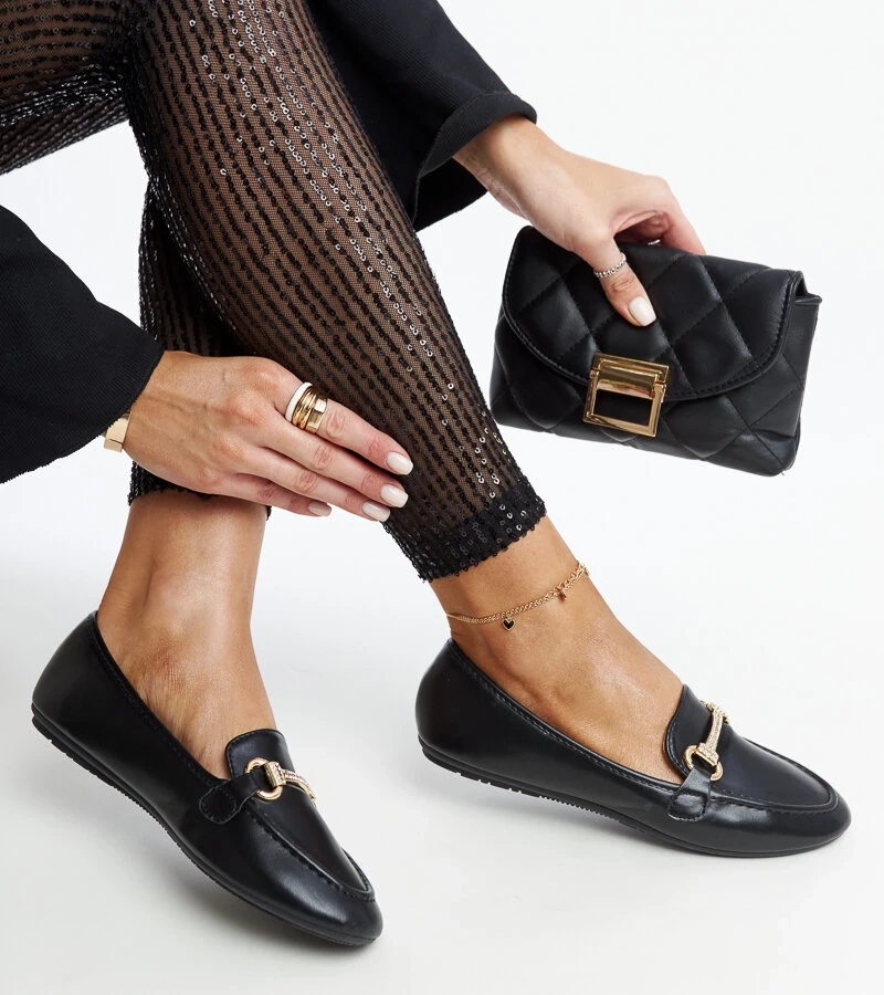 Černé mokasíny s dekorativní sponou Paddy