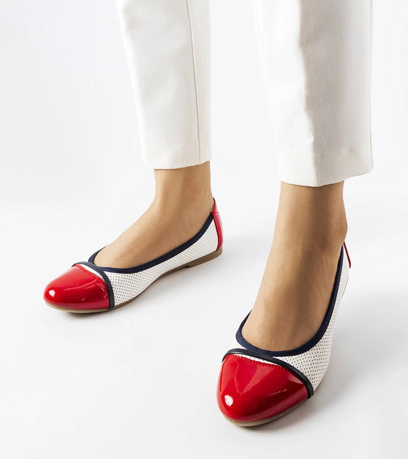 Červenobílé baleríny Colombo