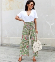 Vícebarevné || Zelená