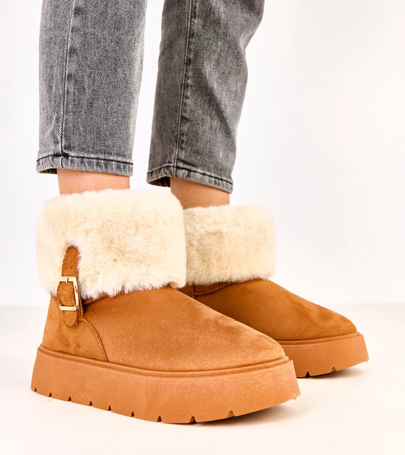 Hnědé sněhule na platformě zdobené sponou Salini