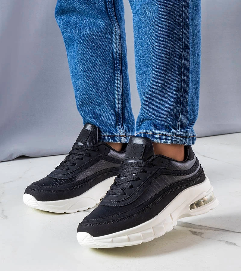 Černé tenisky Courtne