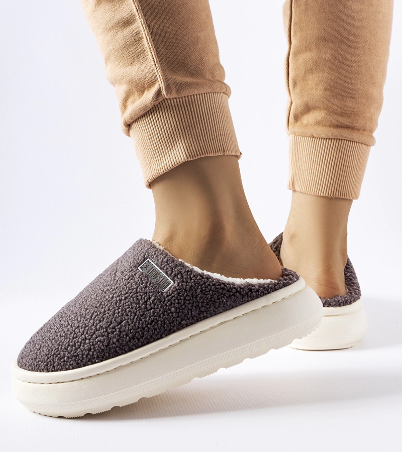 Šedé zateplené zimní pantofle Big Star MM274134