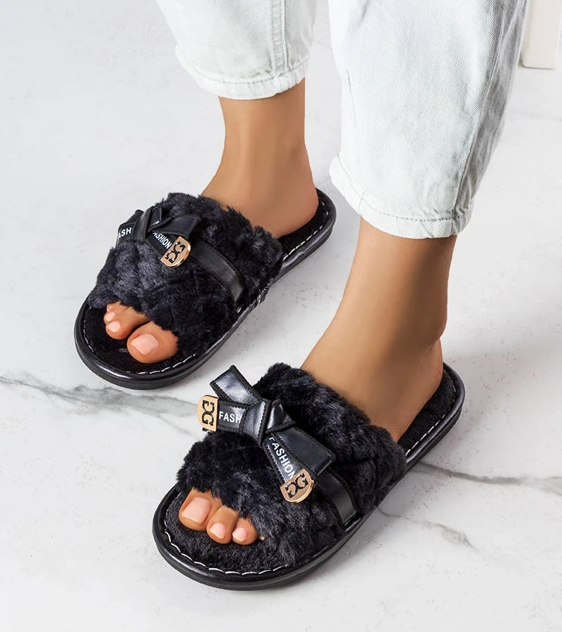 Černé pantofle s mašlí Peter