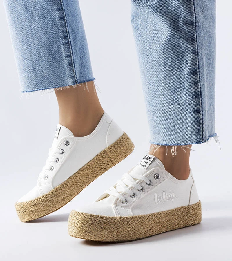 Bílé espadrilky Lee Cooper LCW-23-31-1796L