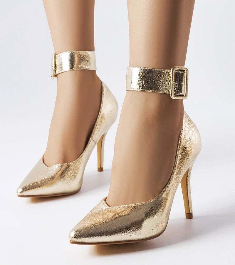 Zlaté metalické jehlové podpatky Janin