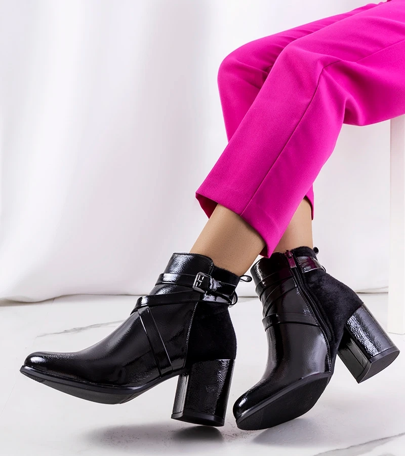 Černě lakovaný boty Mossley