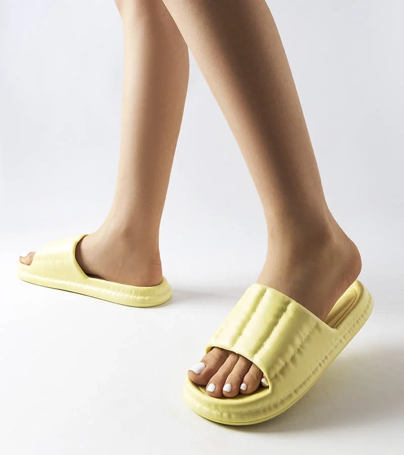 Zelené gumové žabky Karolin