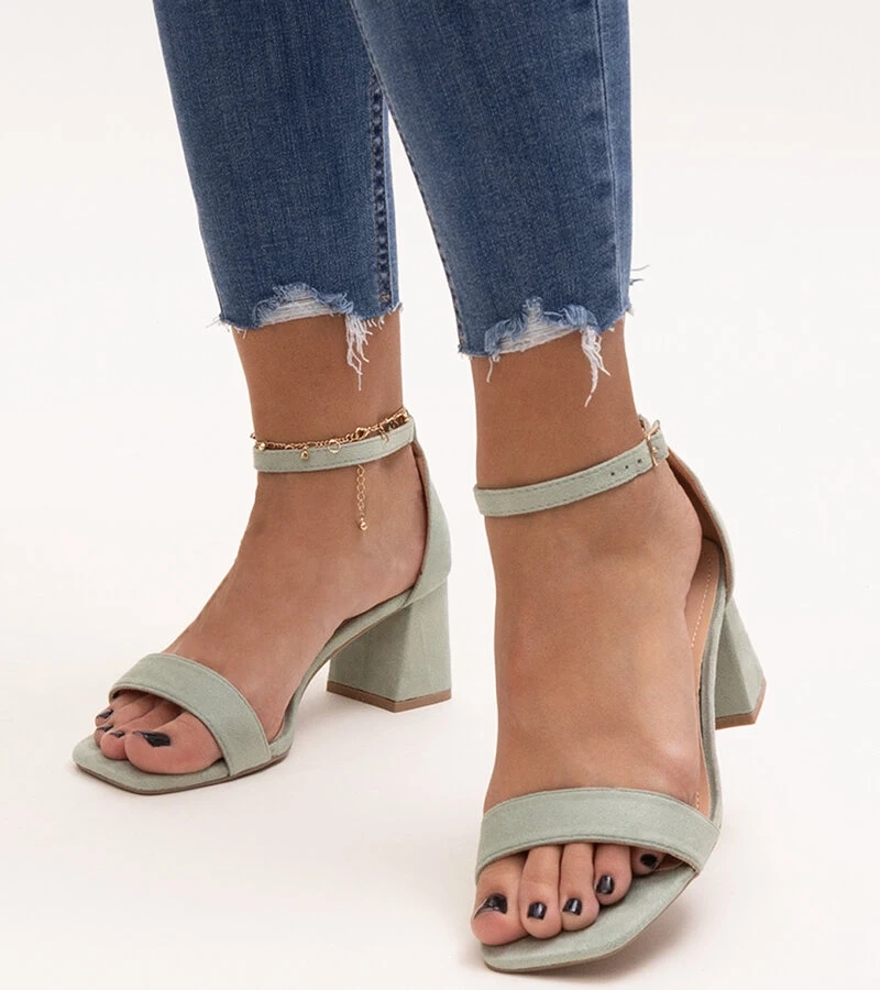 Světle zelené sandály na podpatku Issa