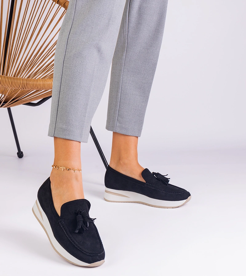 Černé dámské mokasíny na platformě se zdobením Selerina