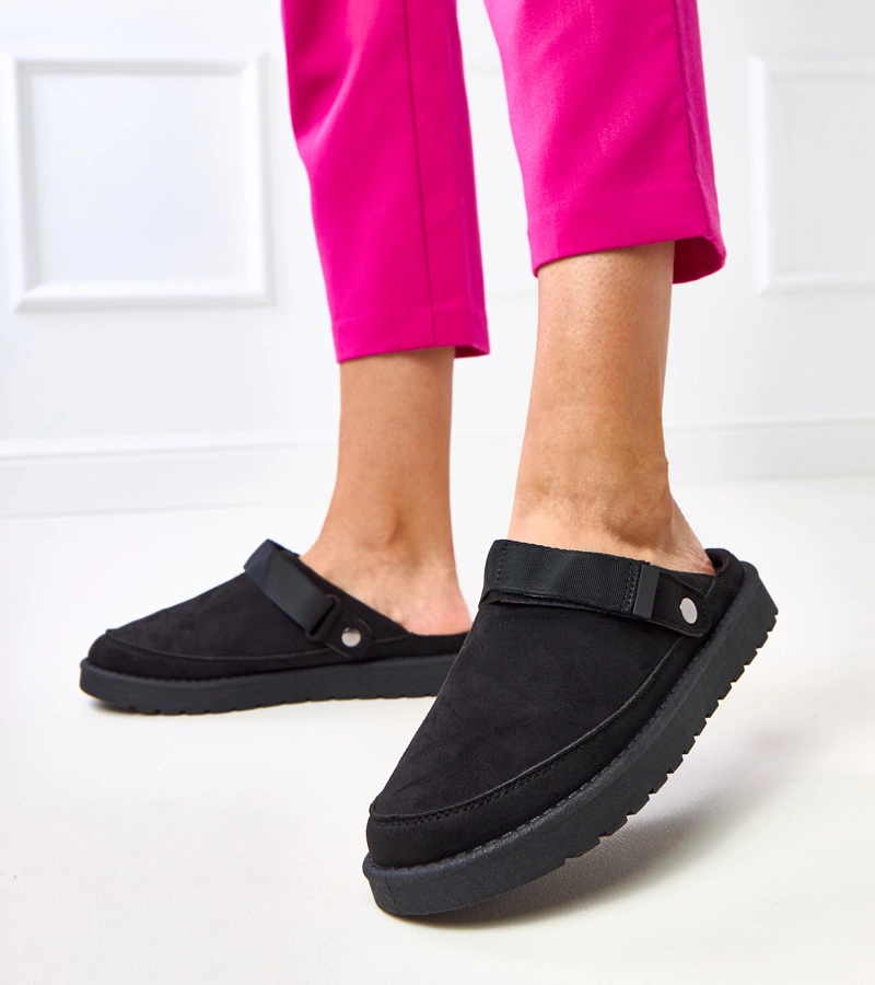 Černé pantofle na suchý zip Miluska