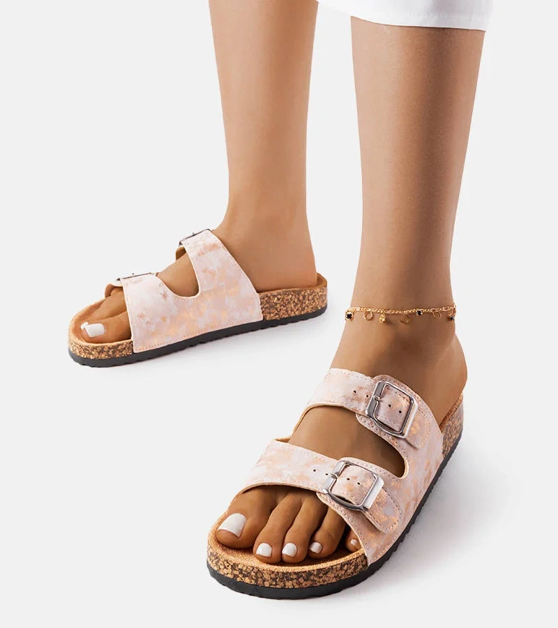 Růžové gumové žabky s přezkami Arnaude