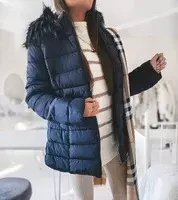 Námořnická modrá