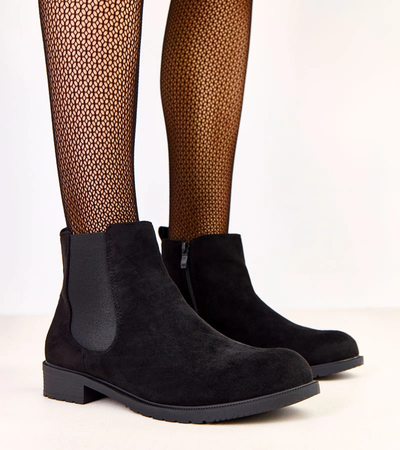 Černé ploché kotníkové boty s elastickou vsadkou Salomi