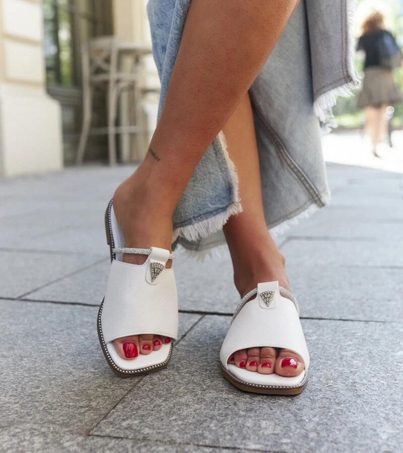 Žabky s kůžovou vložkou Antari