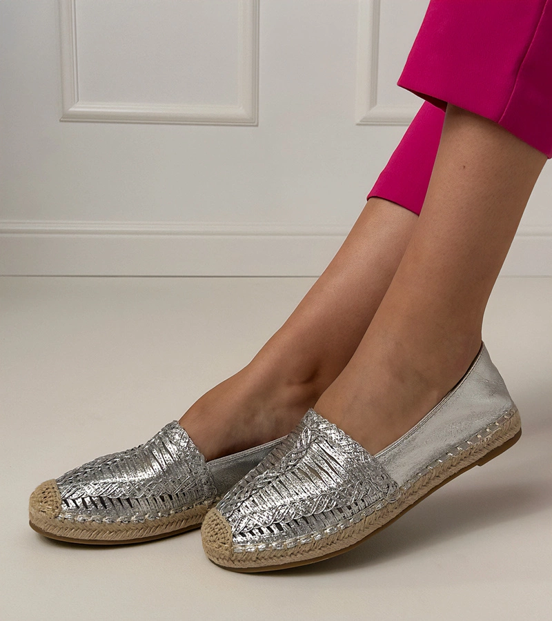 Stříbrné děrované espadrilky na platformě Zelvira