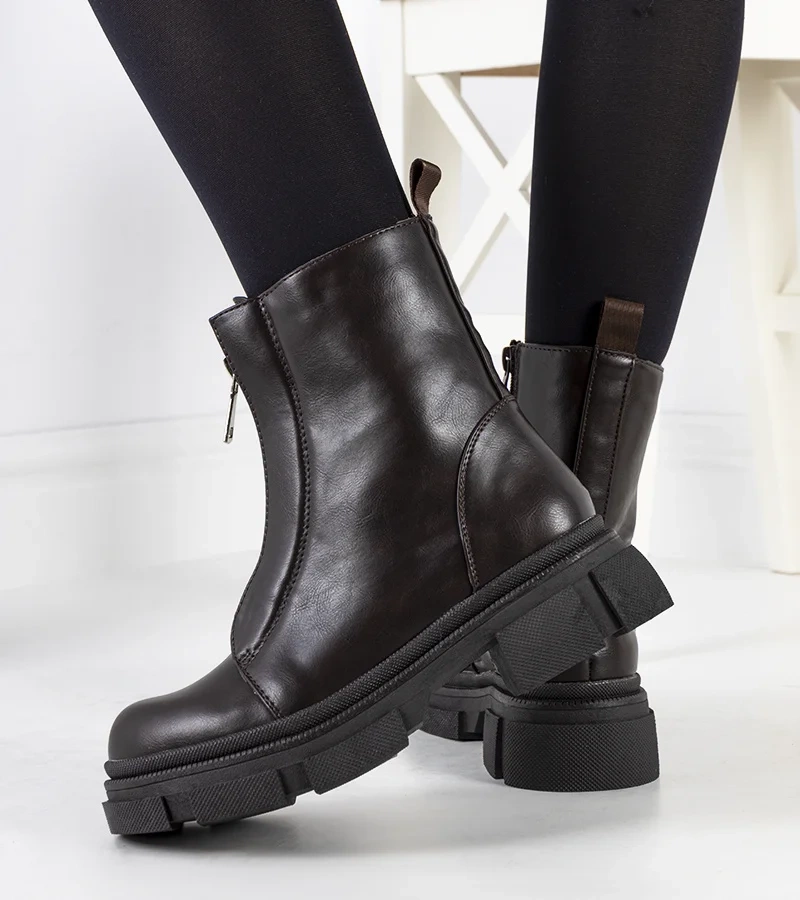 Hnědý boty s ozdobným zipem Neal