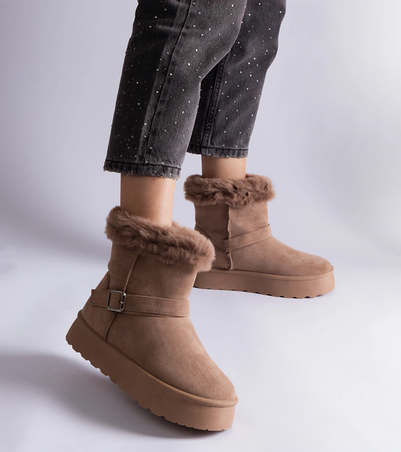 Hnědé zateplené sněhule zdobené kožíškem Iglesia