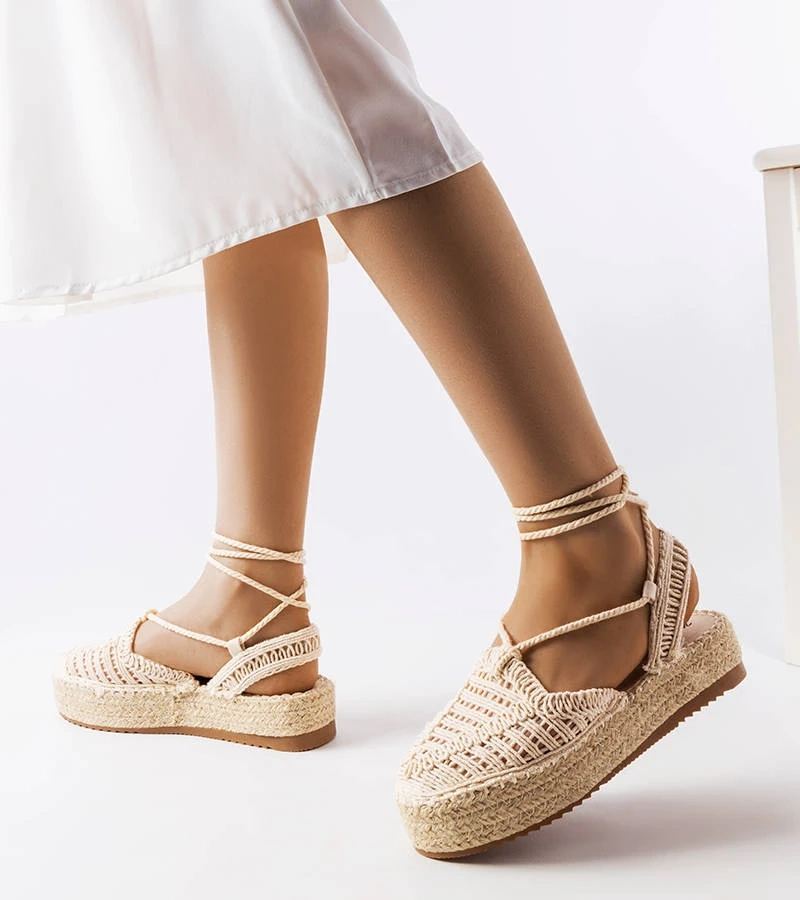 Béžové vázané espadrilky Partenia
