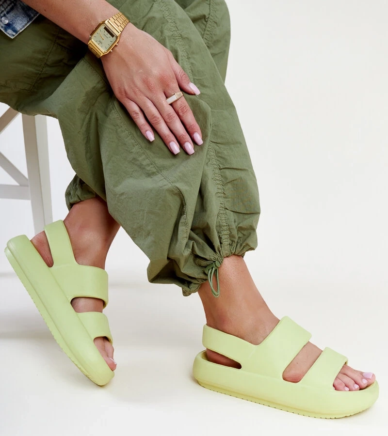 Zelené sandály Attiana